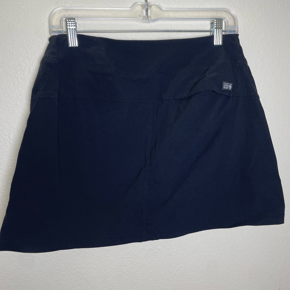 Mountain Hardwear Women's Black Skort - Picture 3 of 4